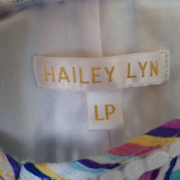 Hailey lyn beachside size S striped NWOT cold shoulder lined blouse - Picture 2 of 3